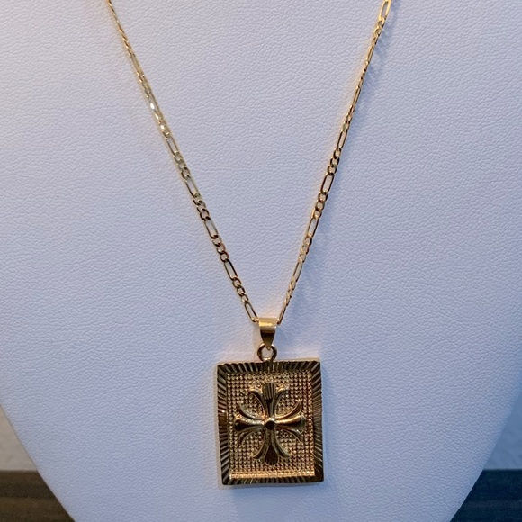 18k Gold Cross Frame | 18k Gold Filled - Picture 5 of 5